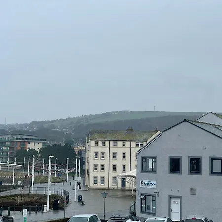 Harbour View - 1 Bedroom - Sleeps 2 Whitehaven